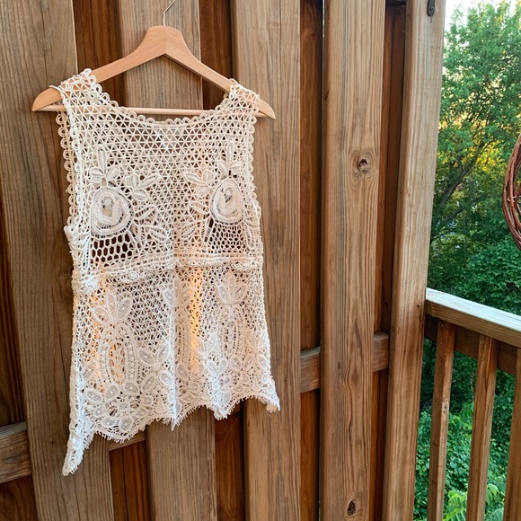 Anthro Solitaire Cream Lace Overlay Top - Picture 3 of 8